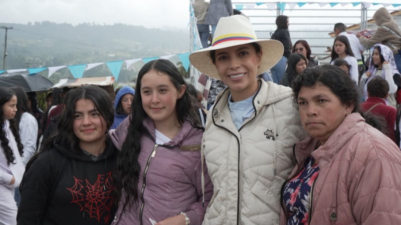 ‘Futuro posible’, la propuesta de Lizeth Reina para proteger a mujeres adolescentes de embarazo, maltrato y vicios