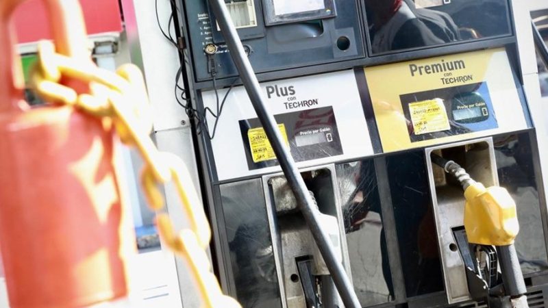 Desde el primero de febrero comenzará la reducción del precio de la gasolina en Colombia