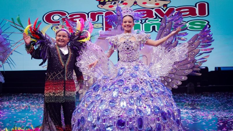 La Coronación de los reyes del Carnaval de los Niños 2026 consagró a los pequeños como el legado vivo de la tradición