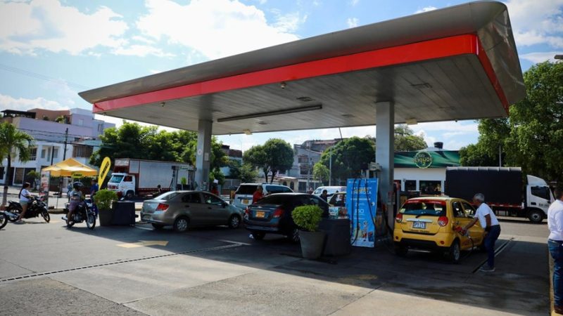 Gobierno nacional prioriza el gas para hogares y taxistas y advierte cumplimiento obligatorio a agentes del mercado