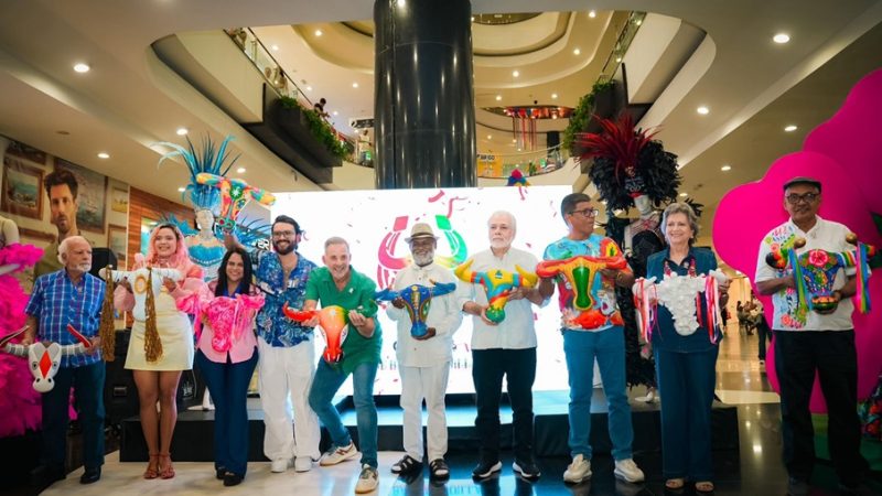 ‘Máscaras de identidad’, una exposición que celebra el arte y el Carnaval en el Centro Comercial Buenavista