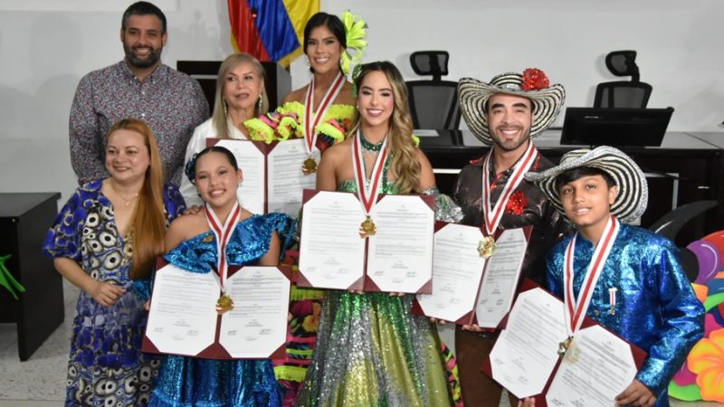 Asamblea del Atlántico exalta a la monarquía del Carnaval del Atlántico y del Carnaval de la 44