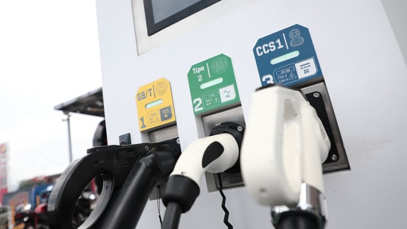 MinEnergía abre convocatoria nacional para construir primer mapa oficial del ecosistema de movilidad eléctrica en Colombia