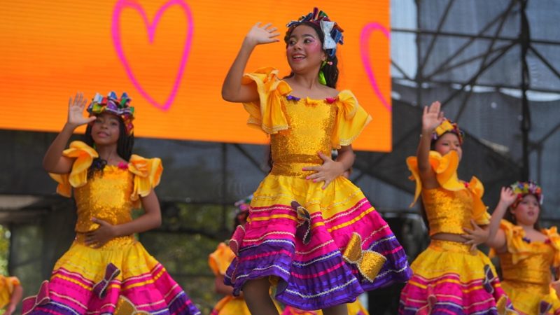 Regresó el Semillero del Carnaval de los Niños y se vivió con alegría y tradición en la Plaza de la Paz