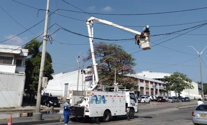 Air-e Intervenida ejecuta trabajos eléctricos en un sector del barrio Rosario