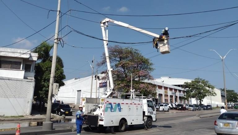 Air-e Intervenida ejecuta trabajos eléctricos en un sector del barrio Rosario