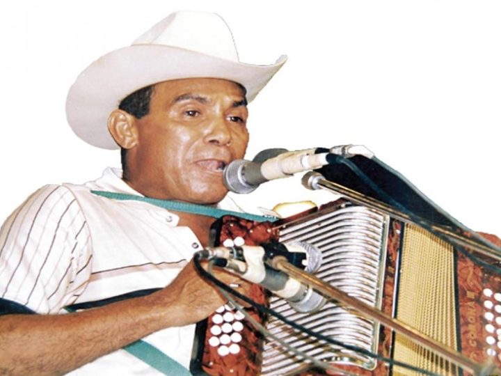 Nicolás ‘Colacho’ Mendoza hizo sonar su acordeón con la Orquesta Guayacán