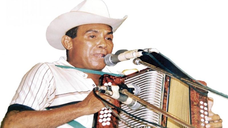 Nicolás ‘Colacho’ Mendoza hizo sonar su acordeón con la Orquesta Guayacán