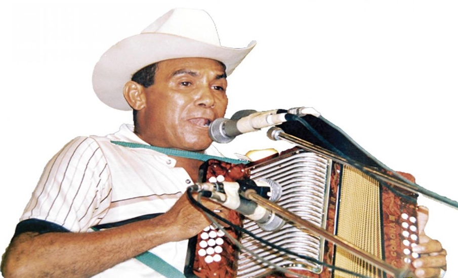 Nicolás ‘Colacho’ Mendoza hizo sonar su acordeón con la Orquesta Guayacán