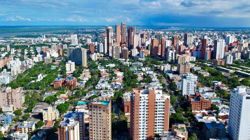 Barranquilla y Medellín serán sede de los cierres de campaña de De La Espriella y Restrepo