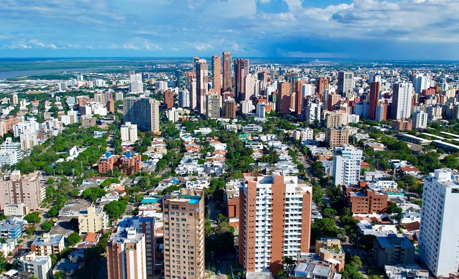 Barranquilla y Medellín serán sede de los cierres de campaña de De La Espriella y Restrepo