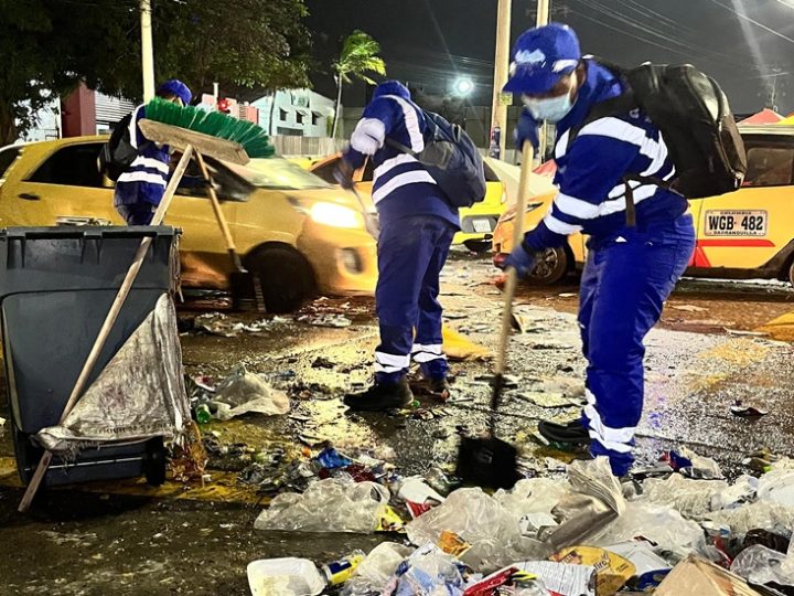 Son más de 1.600 operarios que prestarán el servicio de aseo durante los cuatro días oficiales del Carnaval