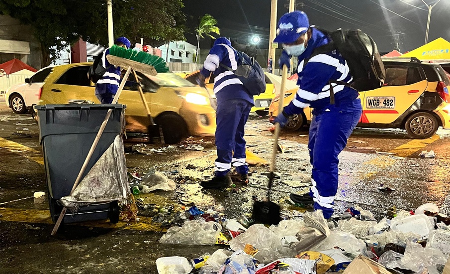 Son más de 1.600 operarios que prestarán el servicio de aseo durante los cuatro días oficiales del Carnaval