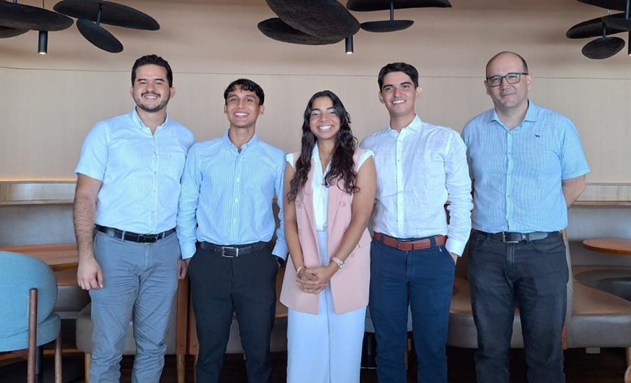 Estudiantes de Ingeniería Eléctrica obtienen segundo lugar en el Premio Nacional Fabio Chaparro 2025