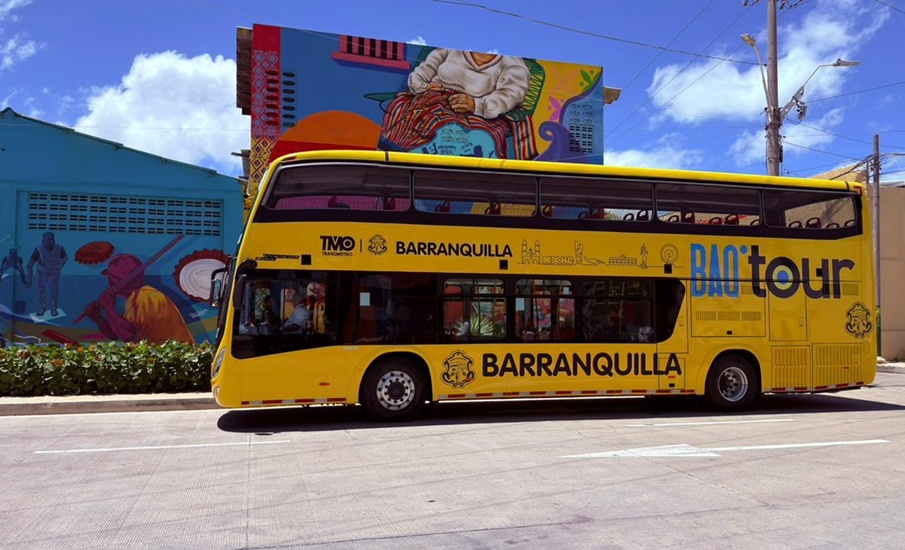 Con recorridos gratuitos, barranquilleros y visitantes disfrutan el inicio de operaciones de Baq Tour 