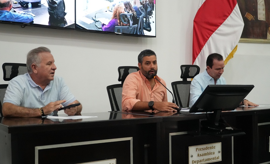 Asamblea del Atlántico aborda temas de salud, educación y equidad de género durante sesión ordinaria