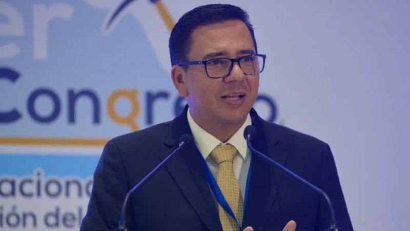 José Manuel Restrepo anuncia adhesión de Luis Madriñán a la campaña de Abelardo de la Espriella