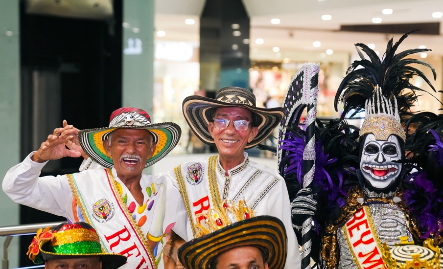 “Los Reyes Momo se toman a Barranquilla en su cumpleaños: Cultura viva a las aulas”