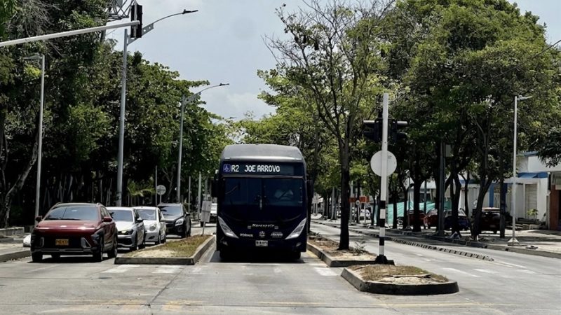 Transmetro mantiene la operación habitual del servicio R2/B2 