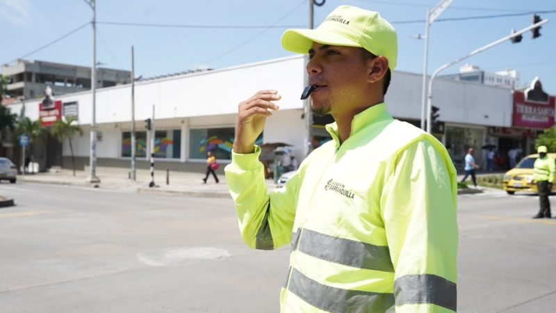Comienza la intervención artística que llenará de color la avenida Shakira: estos son los cierres viales y desvíos de Transmetro