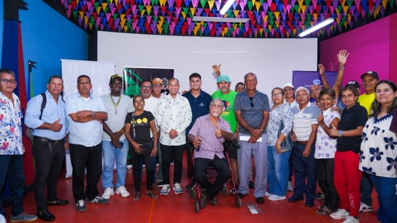 Carnaval de Barranquilla entrega ayudas visuales a sus hacedores en alianza con la Clínica Oftalmológica Internacional