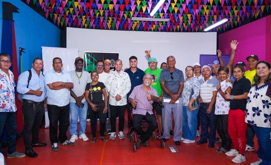 Carnaval de Barranquilla entrega ayudas visuales a sus hacedores en alianza con la Clínica Oftalmológica Internacional