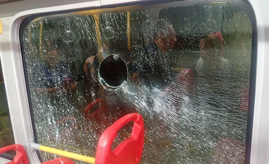 Transmetro alerta por ataques vandálicos que ponen en riesgo a usuarios, colaboradores y operadores 