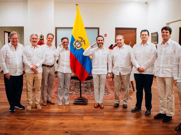 Presidente De La Espriella se reunió con empresarios y logró reducción de tasas en créditos de vivienda para damnificados del terremoto