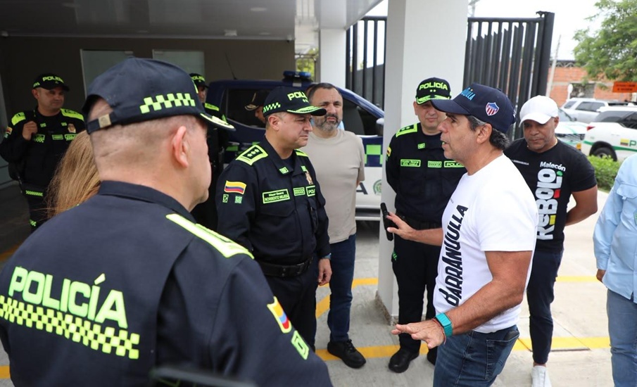 Alcalde Char recibe al subdirector general de la Policía Nacional en Barranquilla