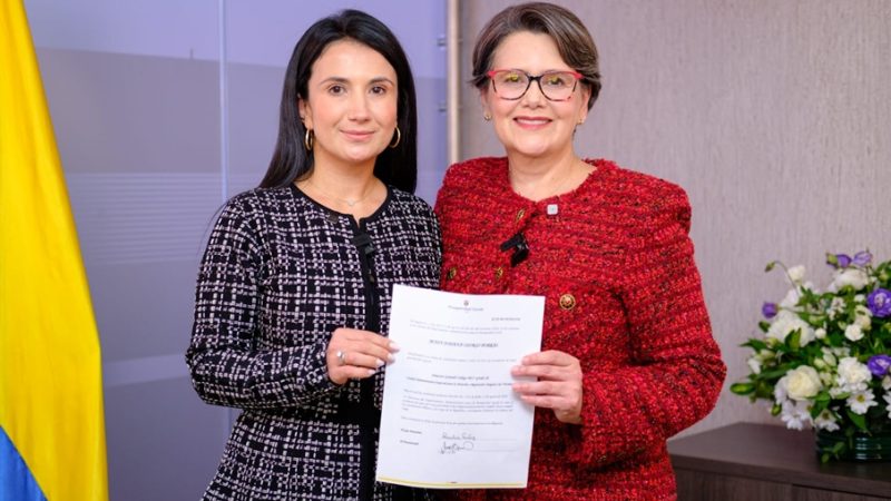 Sandra Suárez Pérez posesiona directoras de entidades del sector de la Inclusión Social y la Reconciliación
