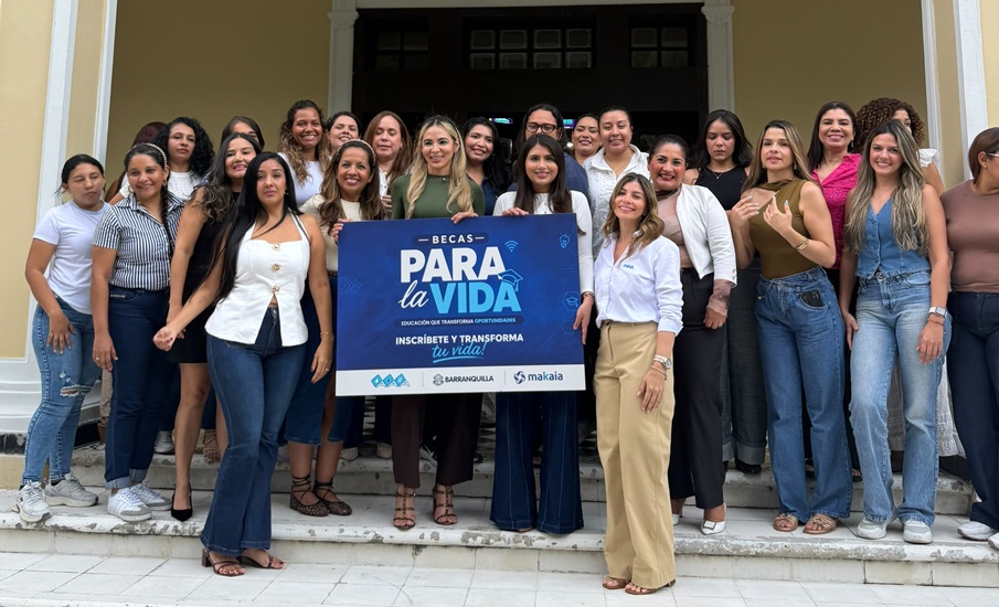 Alcaldía de Barranquilla, Triple A y Makaia abren 120 becas para formar a mujeres en tecnología