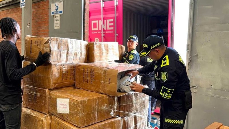 Presidente De La Espriella confirmó que, en menos de un mes, la Dian incautó contrabando, entre ellos drones para las mafias, por $30 mil millones