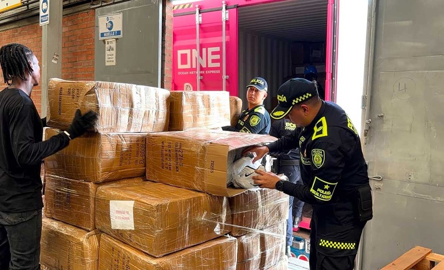 Presidente De La Espriella confirmó que, en menos de un mes, la Dian incautó contrabando, entre ellos drones para las mafias, por $30 mil millones