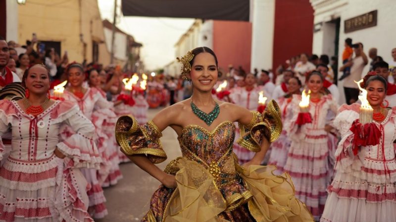 Con cumbia y Carnaval, la reina 2027 Salwa Maloof se tomó las calles de Mompox