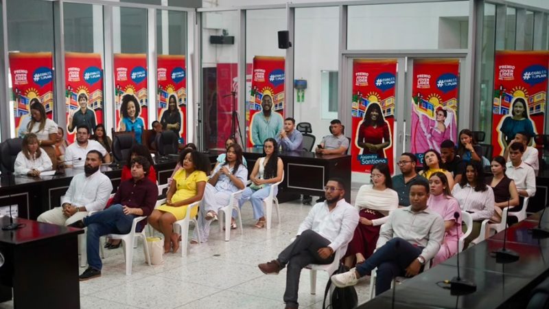Asamblea y Gobernación reconocen a los jóvenes protagonistas del cambio en el Atlántico