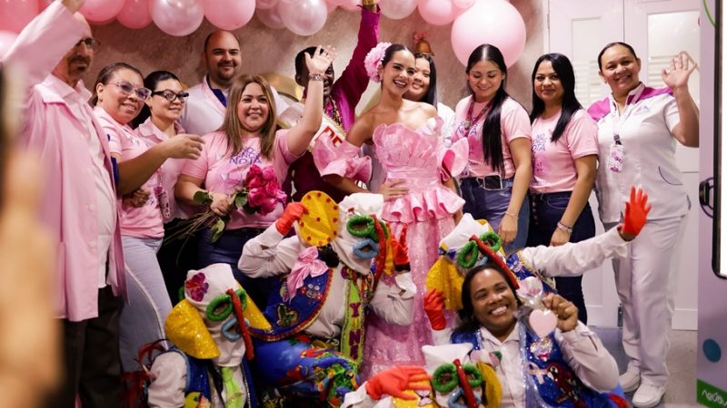 Reina del Carnaval 2027, Salwa Maloof Habib, rinde homenaje a hacedoras sobrevivientes del cáncer de mama y se toma clínicas de la ciudad