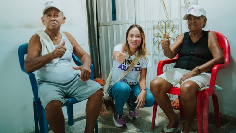 “Menos escritorio, más territorio”: En Usiacurí, Isabella Pulgar Mota inició recorrido por el Atlántico